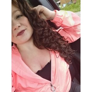 Meet your Posher, Donelle